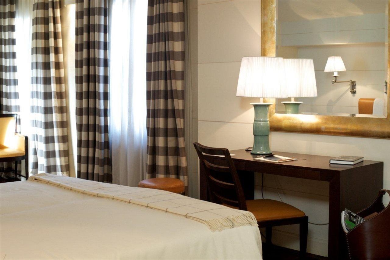 Gallery Hotel Art - Lungarno Collection Florenz Exterior foto